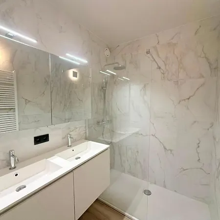 Bel Air - Brand New 2-bedroom With Seaview! T164 *